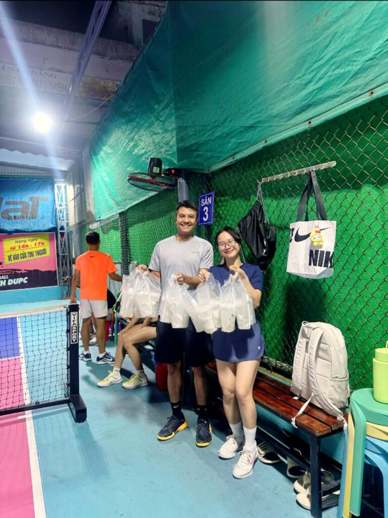 Where Pickleball Meets Great Food 🍽️🏓